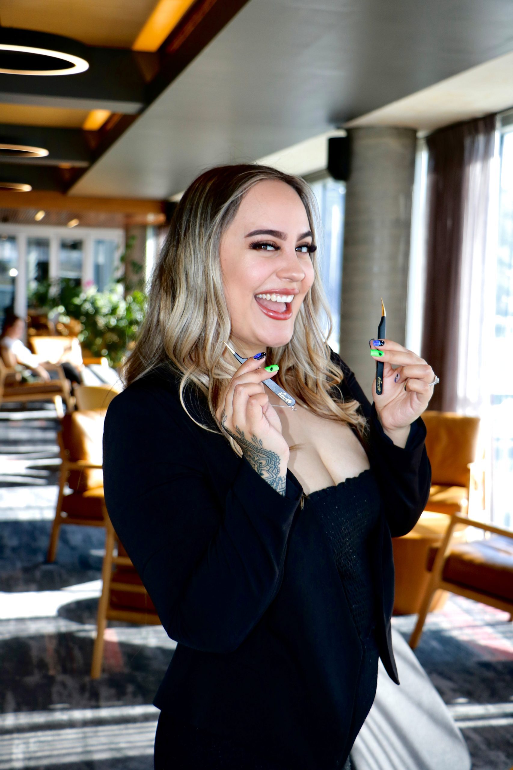 Sara – Lash Lounge